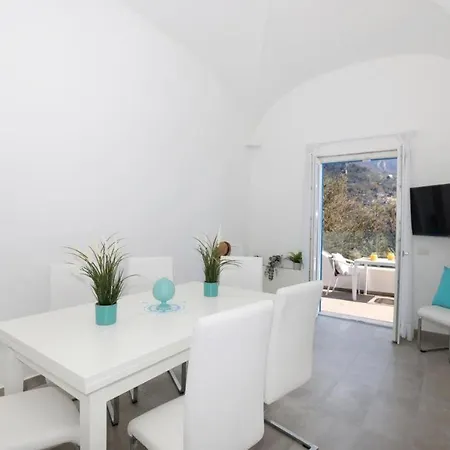 B&B Positano Nocleg ze śniadaniem 3*